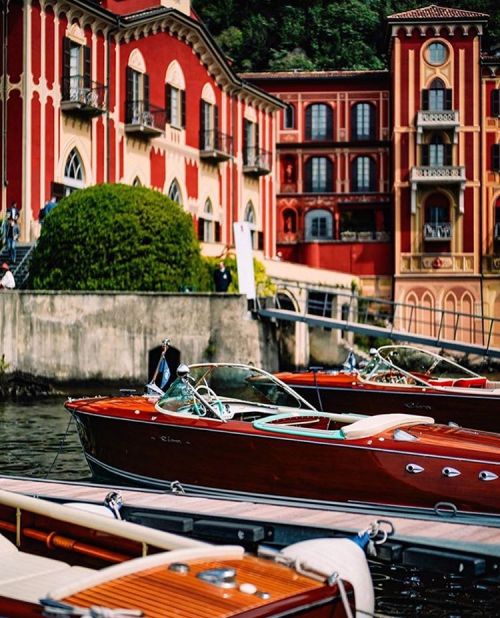 eccellenze-italiane:

droledemonsieur:

Drôle de Monsieur

Riva