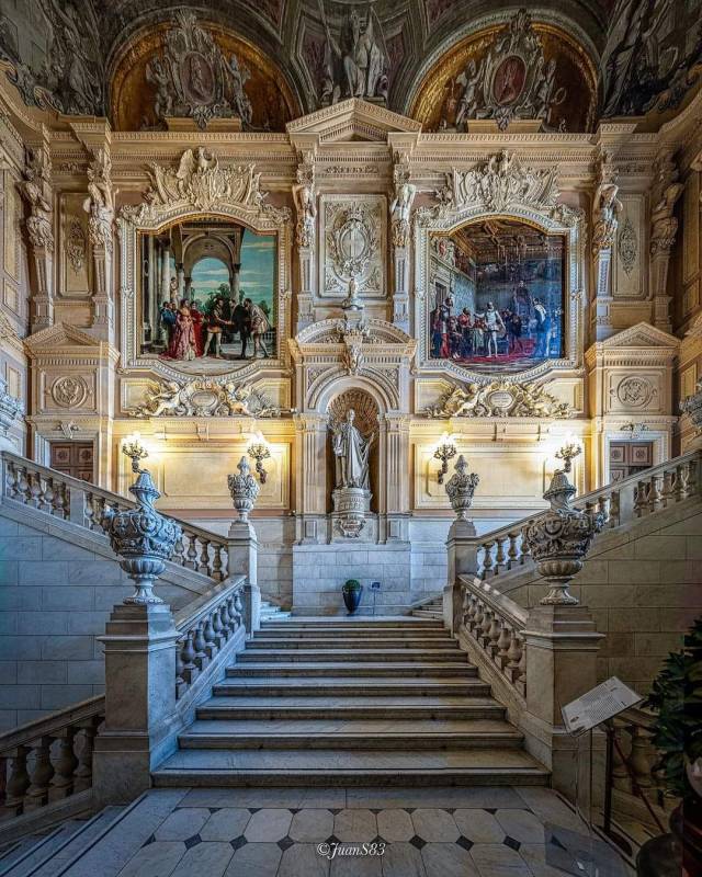 “Staircase of the Scissors,” Royal Palace, Turin, Italy,