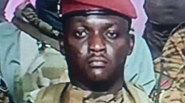 Su Youtube appaiono le prime crepe di Traoré, presidente golpista del Burkina Faso