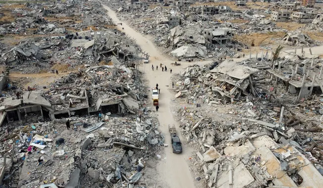 Gideon Levy accusa: “A Gaza Israele sta costruendo un ghetto”