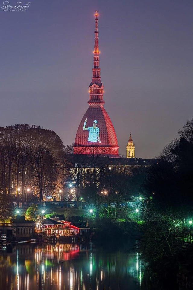 Torino, la Mole Antonelliana e Sinner ❤️