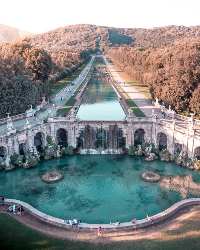 Reggia di Caserta, Nápoles