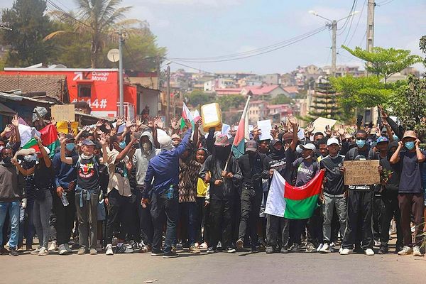 Madagascar nel caos: imponenti manifestazioni per costringere il presidente alle dimissioni