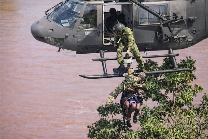 Mozambico, colpita da un male la bambina miracolata nata su un albero durante un’alluvione