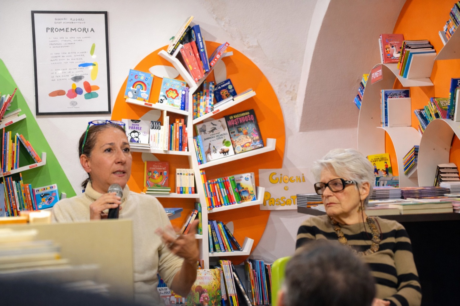 Un convegno sull’Iran a Mendrisio si trasforma in una rissa