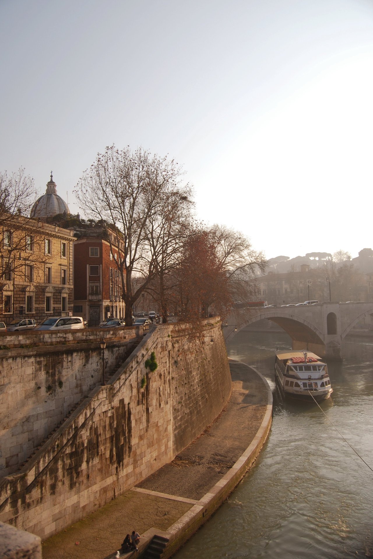 cityhopper2:

Autumn evening in Rome, November 2010,…