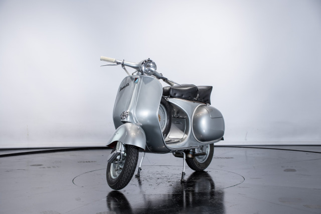 Piaggio Vespa GS VS1 1955. – source Ruote da Sogno.
